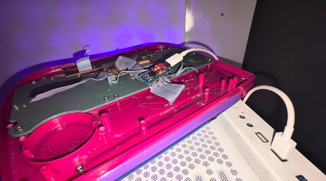 Menina ressuscita PC da Xuxa e transforma em computador com Linux