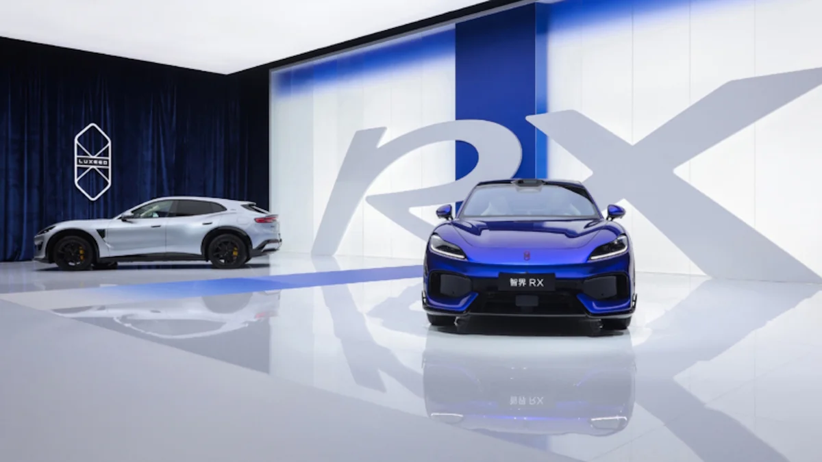 Imagem da matéria: Chery e Huawei se juntam para criar "cópia" da Ferrari Purosangue