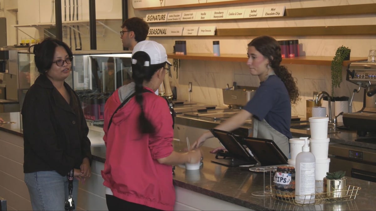 Dandy’s ice cream officially closes, sells out remaining items