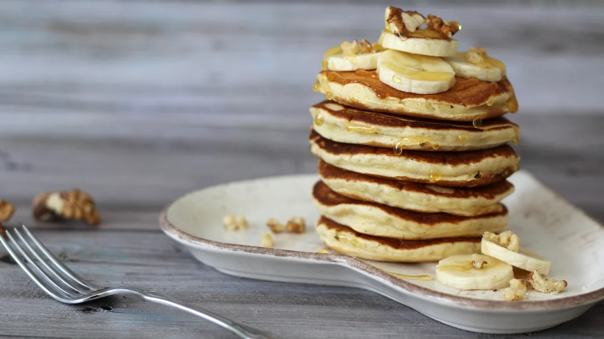 Banana, ovo e aveia: aprenda a fazer panqueca que ajuda no emagrecimento