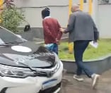 Homem é preso por tentar roubar bicicleta e jogar pedra na cabeça de vítima em Itaguaí (RJ)