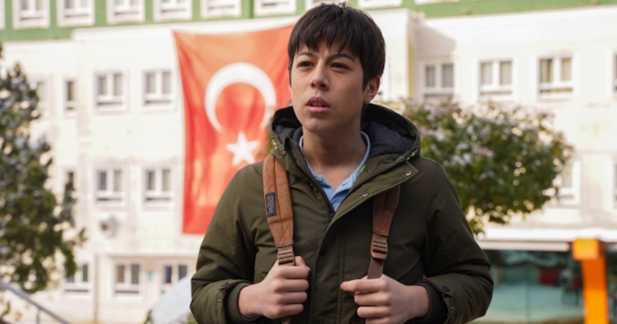 De filho a testemunha dos pais: confira o perfil psicológico de Ali na novela Iludida