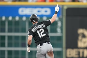 O Papa Leão envia carta inspiradora aos White Sox enquanto a equipe se junta aos Braves com vitórias nas eliminatórias da MLB