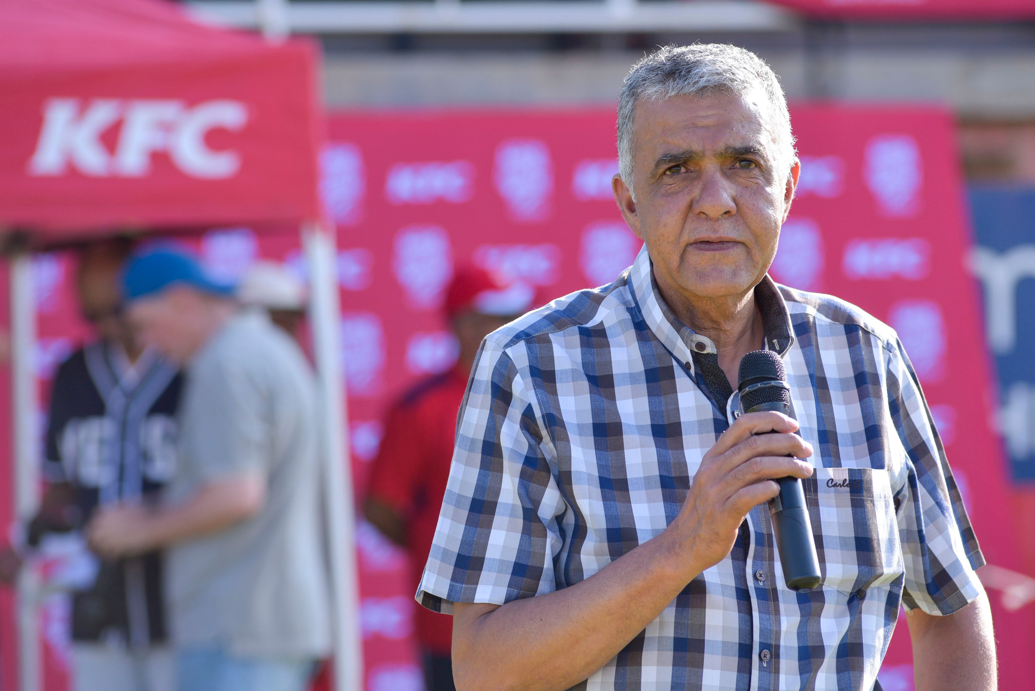 O presidente do Cricket SA preocupa-se com a falta de liderança feminina no nível provincial.