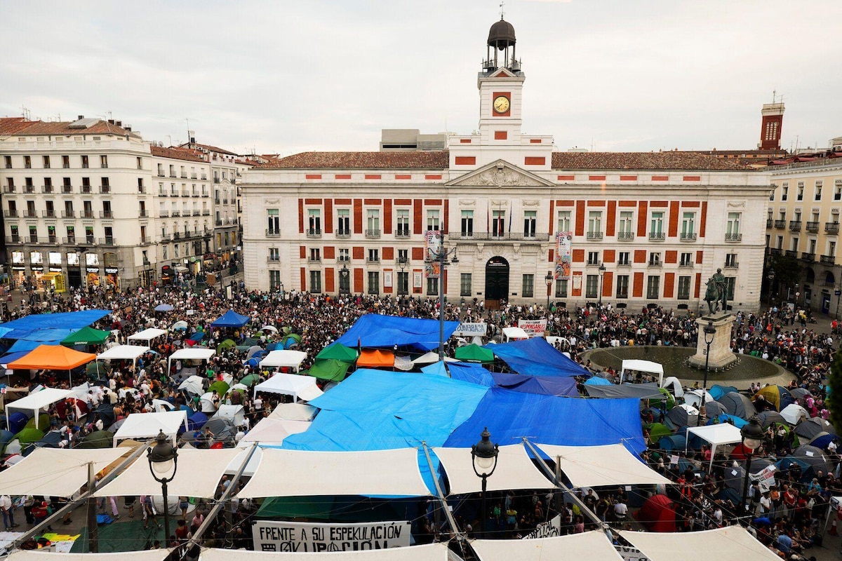 As imagens do acampamento na Puerta del Sol em Madri para protestar contra a crise habitacional
