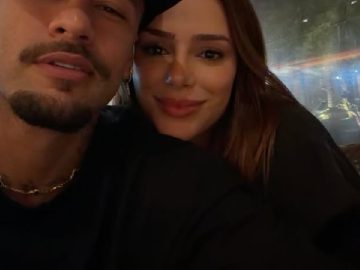 Neymar registra momento romântico com Bruna Biancardi