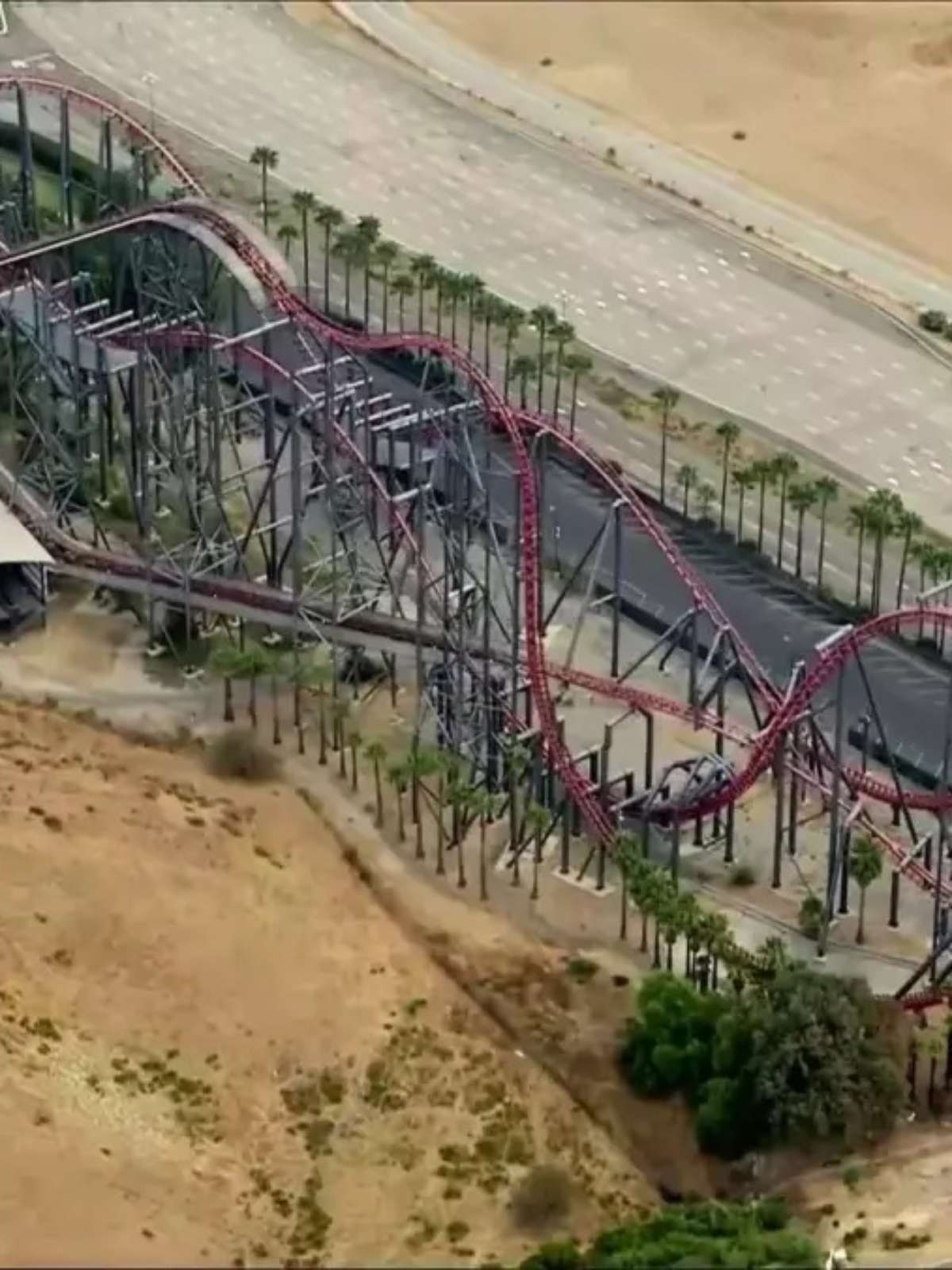 Six Flags fecha montanha-russa nos EUA após relatos de lesões cerebrais e mortes