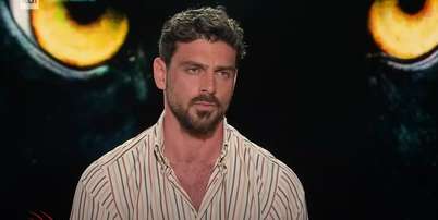 Michele Morrone na entrevista na Rai 2: beijou outros homens sem inten&ccedil;&atilde;o amorosa Foto: Reprodu&ccedil;&atilde;o/TV