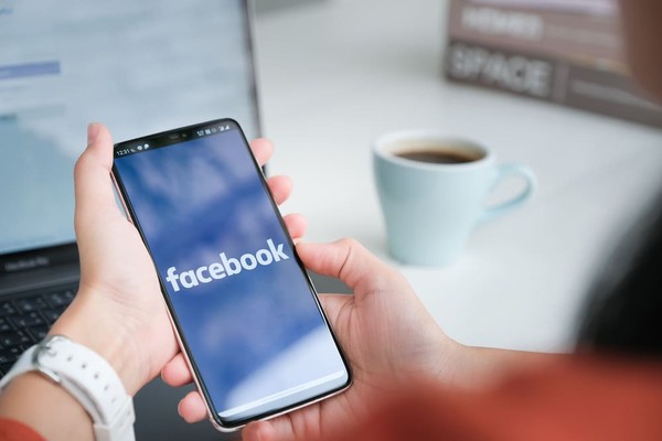 Como desativar o Facebook pelo celular e PC: veja passo a passo