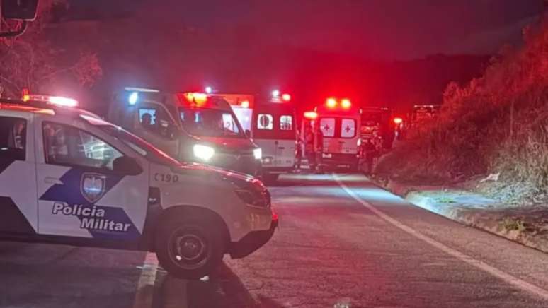 Acidente com ônibus deixa 3 mortos e 44 feridos em rodovia no Espírito Santo