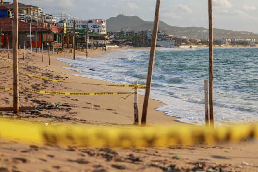 O furacão Nolo ainda ameaça o Havaí enquanto a Baixa da México se prepara para o grande furacão Polo