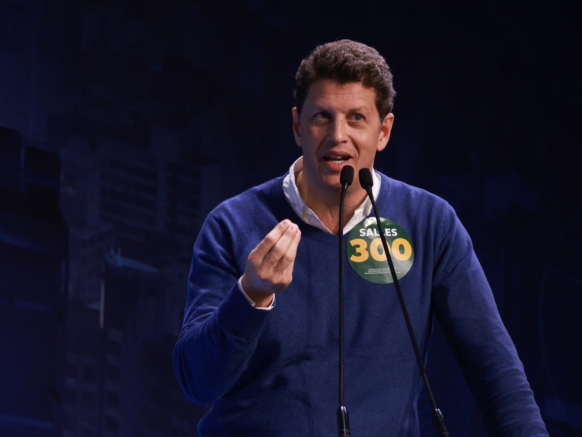 Salles desistiu do Senado: o que acontece com os votos e a foto dele na urna?