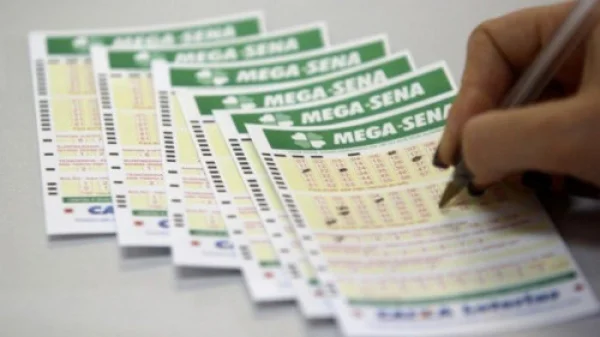 Mega-Sena: duas apostas do DF acertam a quina e levam R$ 24 mil