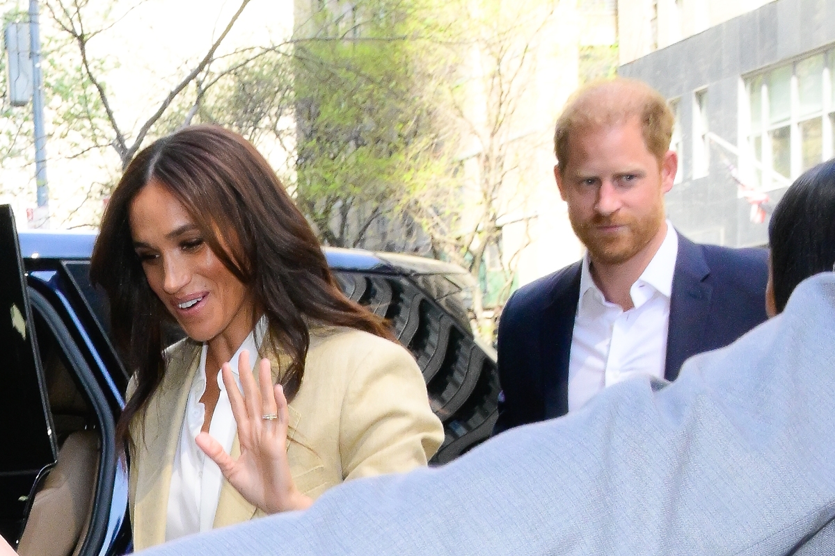 Presença dos filhos de Harry e Meghan faz escola mudar regras sobre fotos