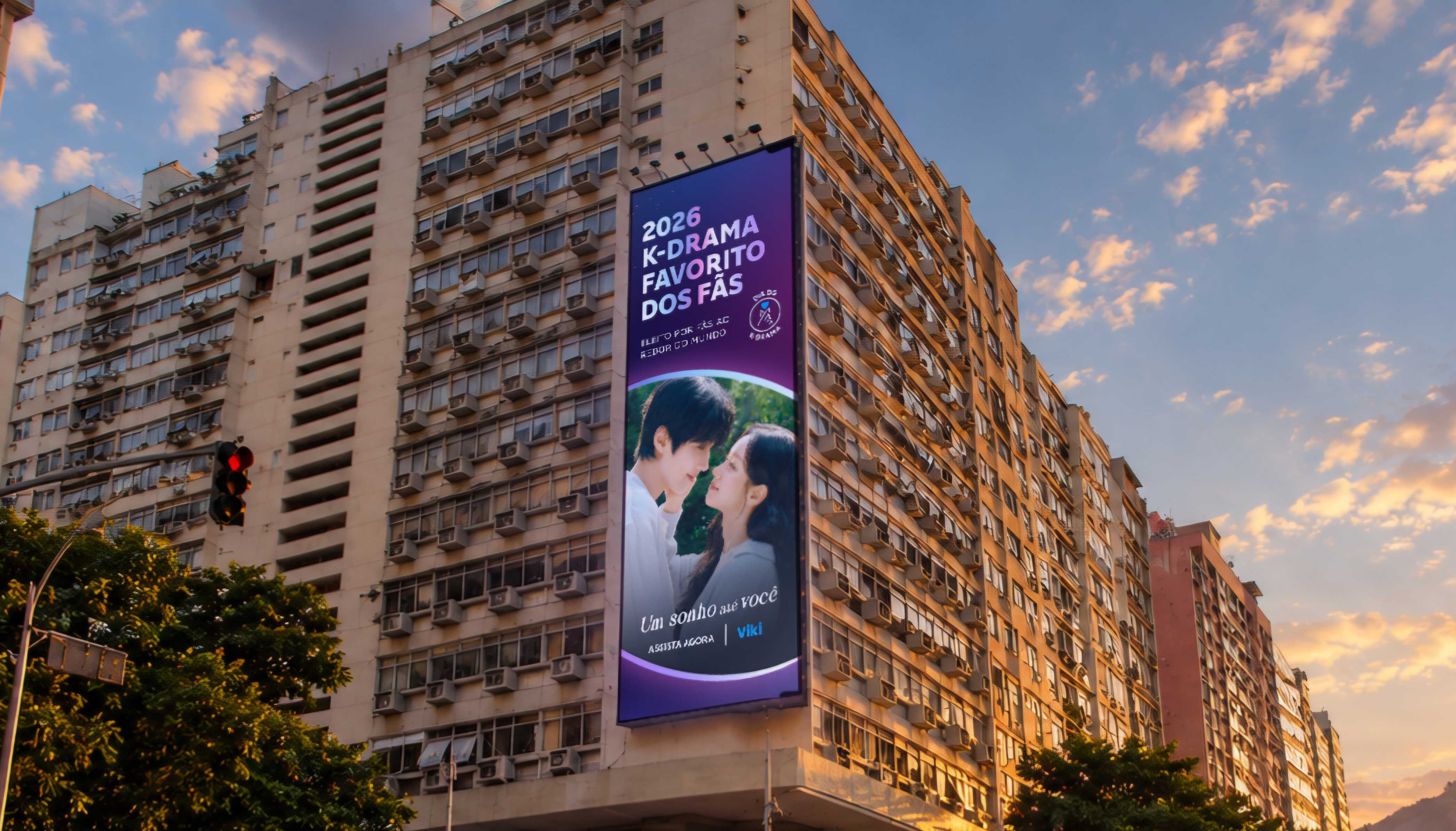 K-drama ganha destaque em outdoor gigante na Praia de Copacabana