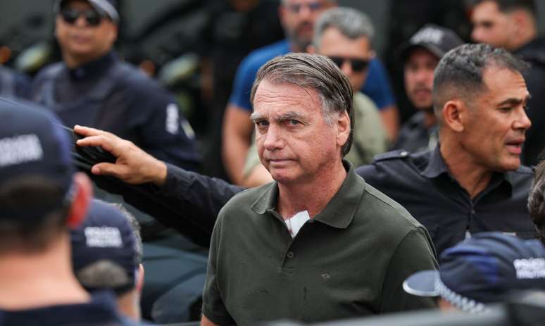 Defesa de Jair Bolsonaro pede suspensão de pena ao STF