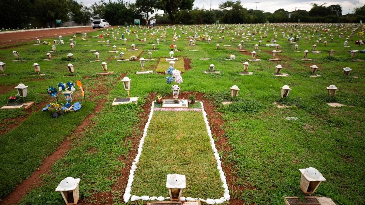 Cemitério de Planaltina terá exumação de 110 corpos; confira a lista