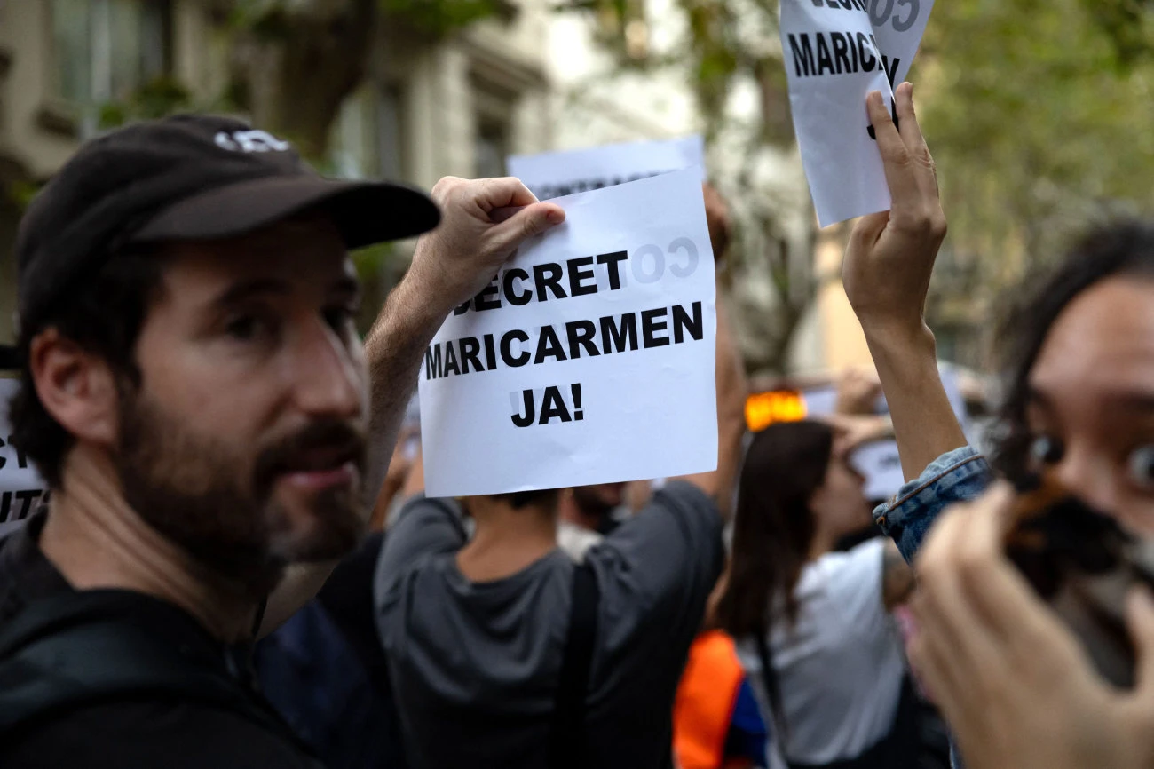 Palestine Action prende combustível para preocupações com a liberdade de expressão, conforme pesquisa revela que 54% dos britânicos desconfiam do governo