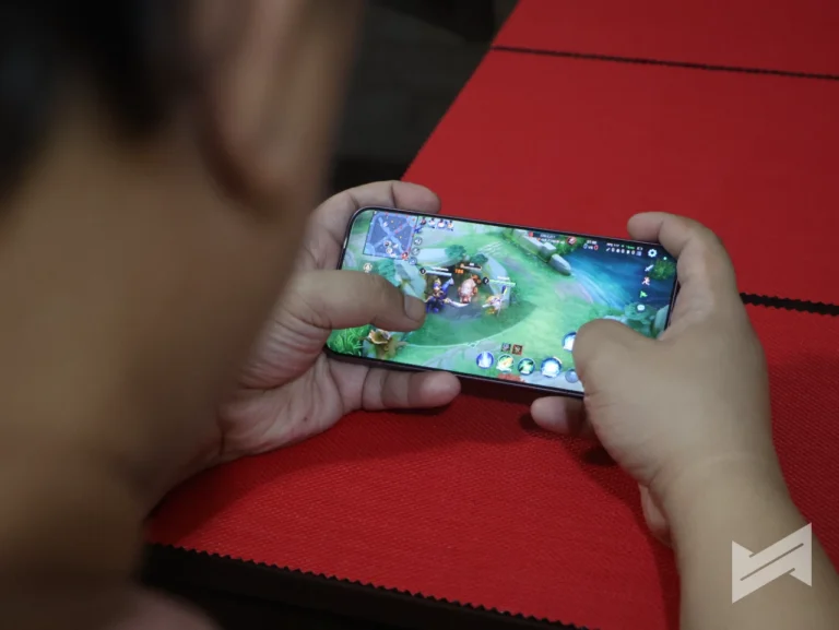 Lidando com o Caos Digital: Por que Minha Família Escolhe a Simplicidade na Conectividade Doméstica