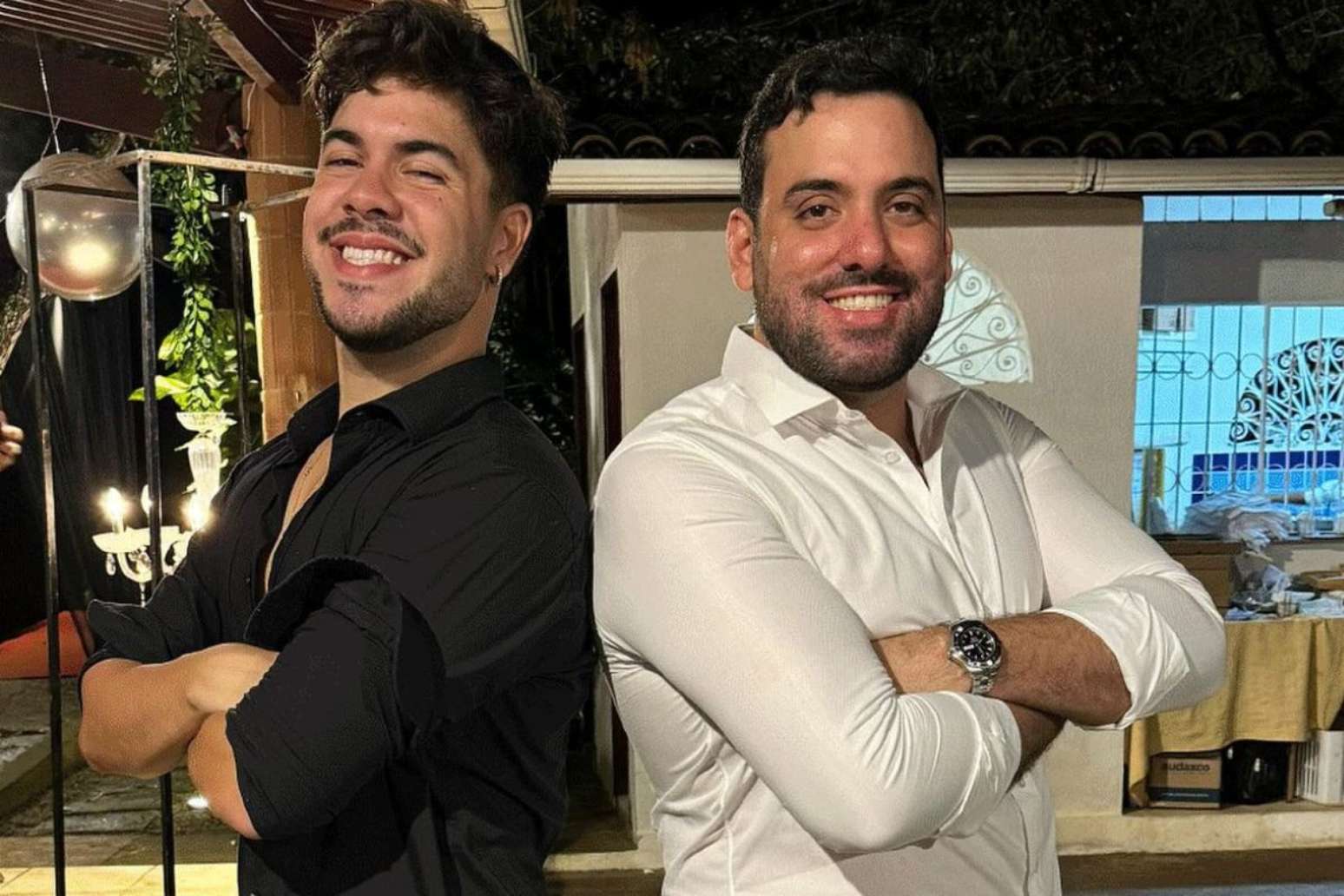 Igor Beltrão posa com Álvaro após anos de relação profissional