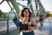 Suco verde: nutri ensina bebida que desincha e ajuda a proteger o fígado