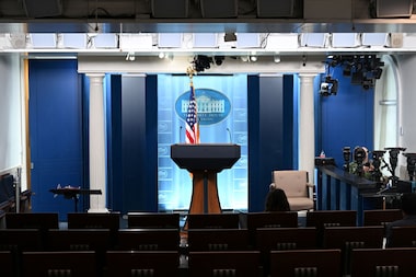 CNN, MS NOW e Politico pedem que juiz impeça Trump de restringir acesso à Casa Branca