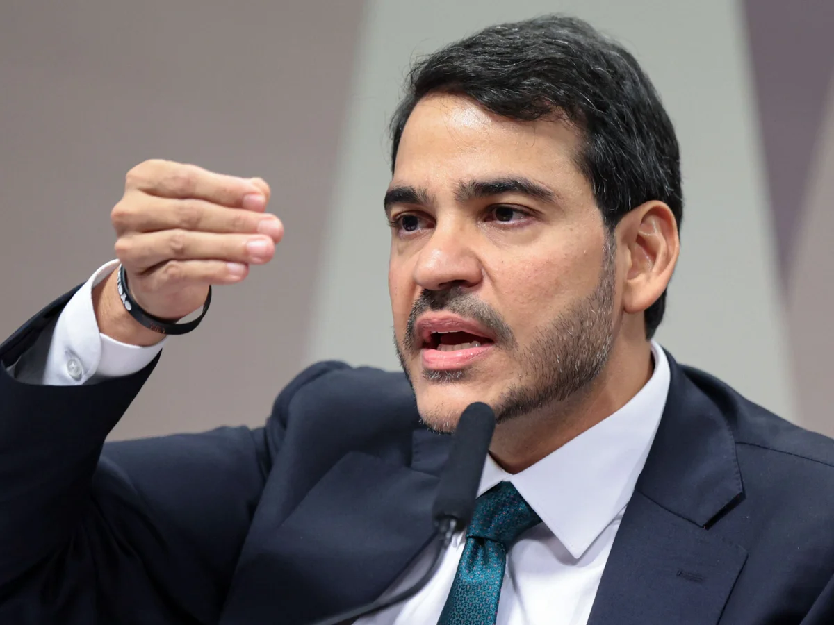 Messias defende CNBB e condena “ataques e agressões” de Flávio Bolsonaro