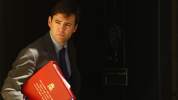 Andy Burnham tem razão ao resistir à tentação de convocar uma eleição antecipada no Reino Unido.