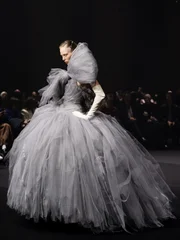 Desfile da Matières Fécales no último Paris Fashion Week