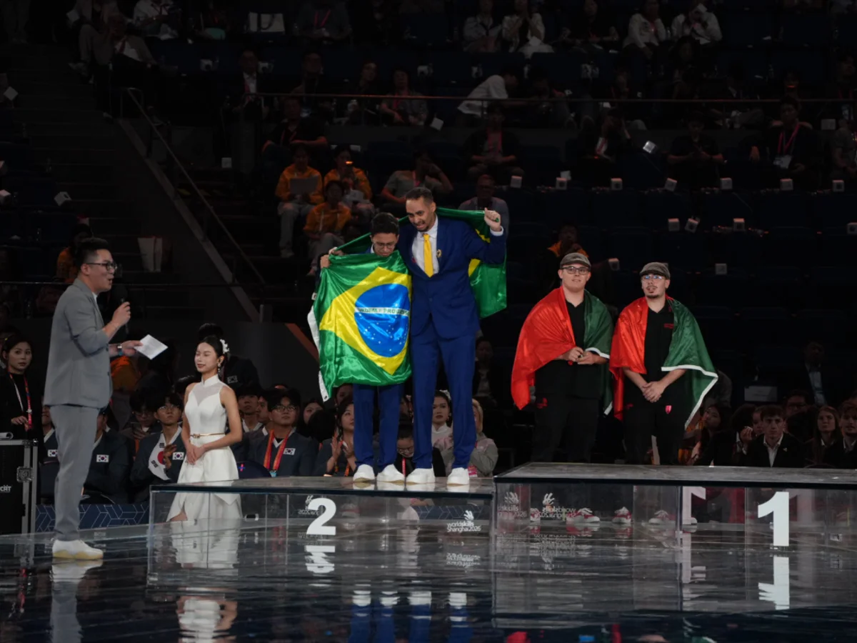 Brasil conquista oito medalhas na maior competição de educação do mundo