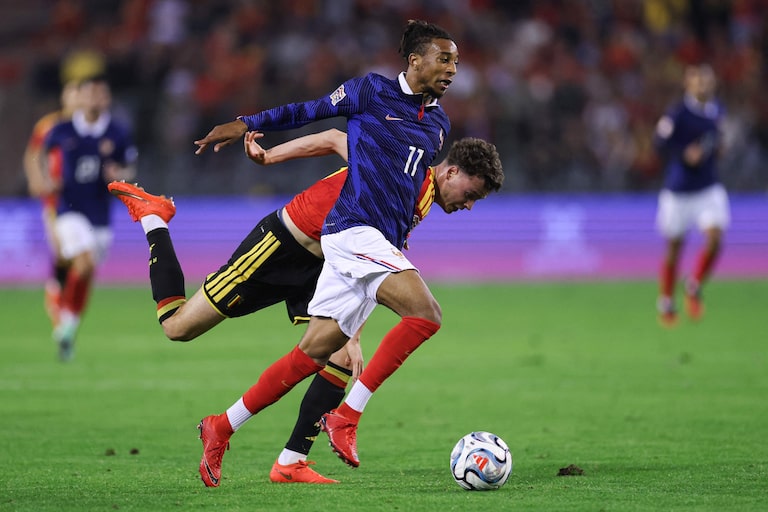 França sofre sem Mbappé, mas bate a Bélgica pela Liga das Nações; Itália goleia Turquia