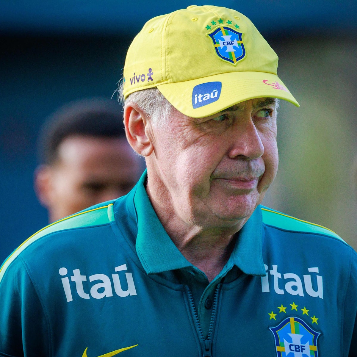 Escalação da seleção: Ancelotti deve abandonar esquema e usar Raphinha de centroavante