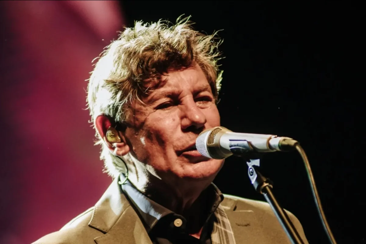 Flávio Venturini traz show que celebra os 50 anos de carreira para Brasília