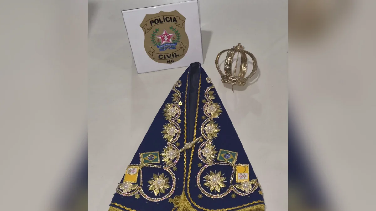 Polícia recupera manto e coroa de Nossa Senhora furtados em igreja de MG