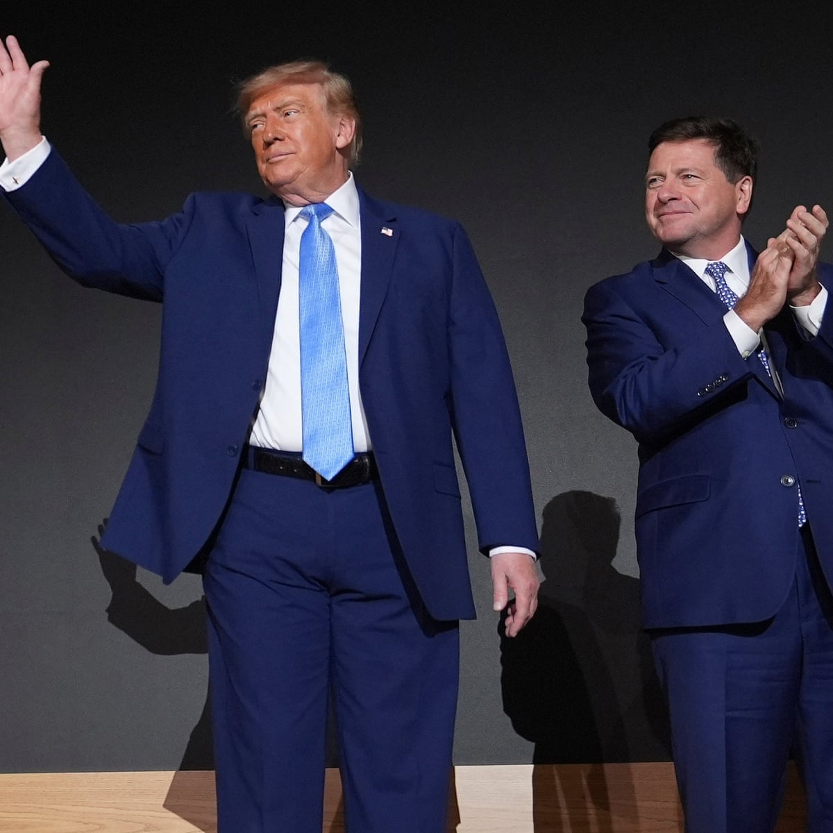 Trump nomeia o chefe da inteligência Jay Clayton como novo czar de IA da Casa Branca