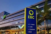 Emissoras apontam falha técnica no processamento da propaganda de Flávio