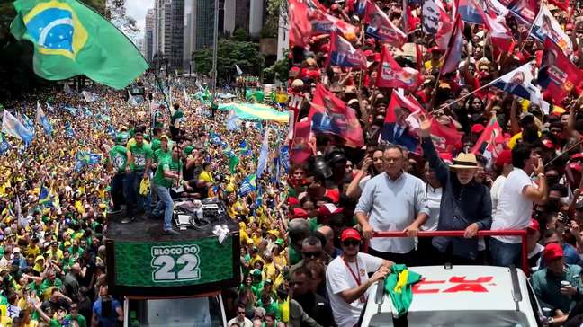 Pesquisa Quaest: Medo da volta da família Bolsonaro ao poder passa a ser maior que o da reeleição de Lula pela 1ª vez desde agosto