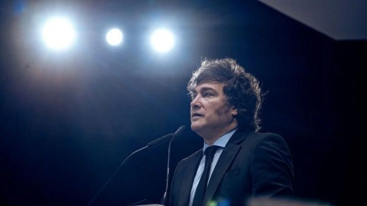 Milei volta a chamar Lula de "ladrão" e dá apoio a Flávio: "Esperanças"