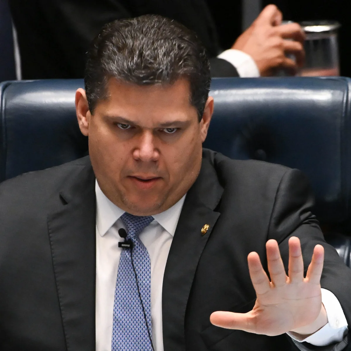 Com impasse sobre maioridade, Alcolumbre retira PEC da Segurança da pauta