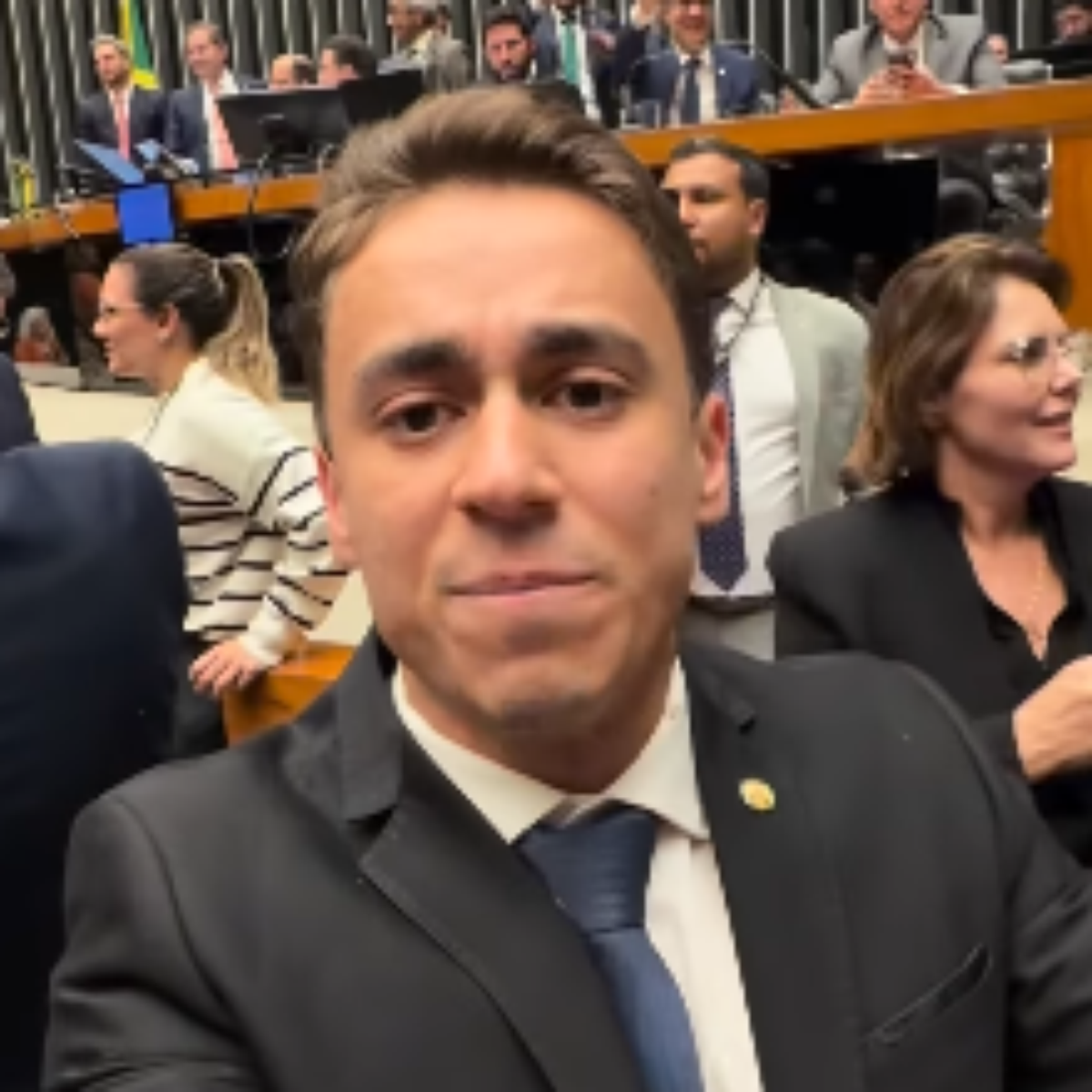 Nikolas Ferreira é formado em quê? Veja o curso e a trajetória do parlamentar