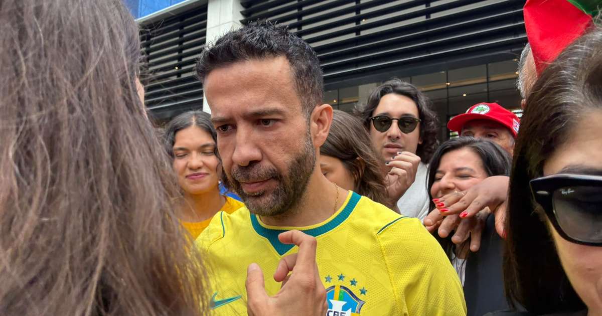 André Janones deixa UTI de hospital e diz que Lula 'não é obrigado a saber usar as redes sociais'