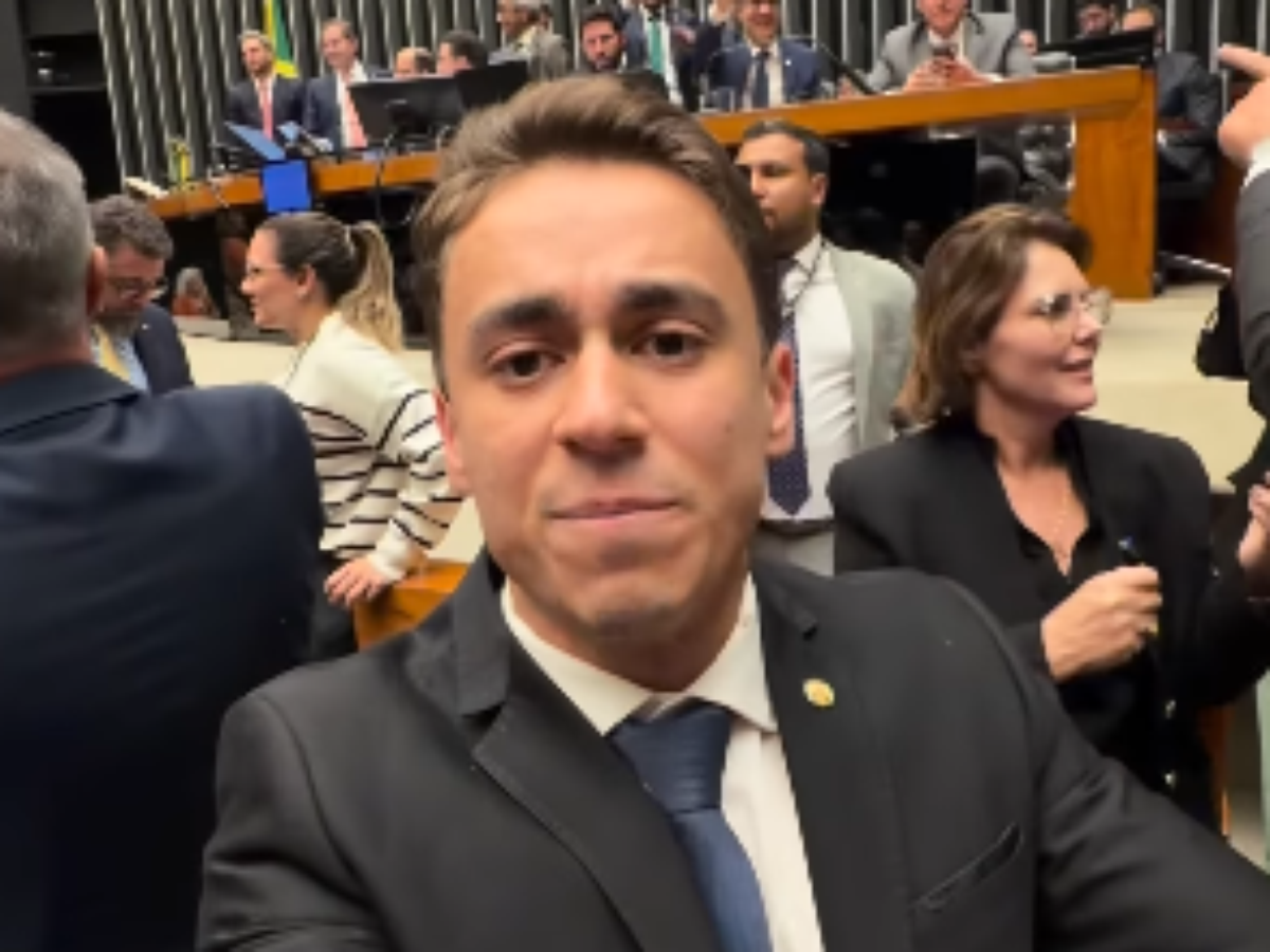 Nikolas Ferreira é formado em quê? Veja o curso e a trajetória do parlamentar