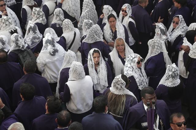La primera salida de la santa imagen del Señor de los Milagros este 2026 se realizó el sábado 3 de octubre. Foto: Julio Reaño/@photo.gec