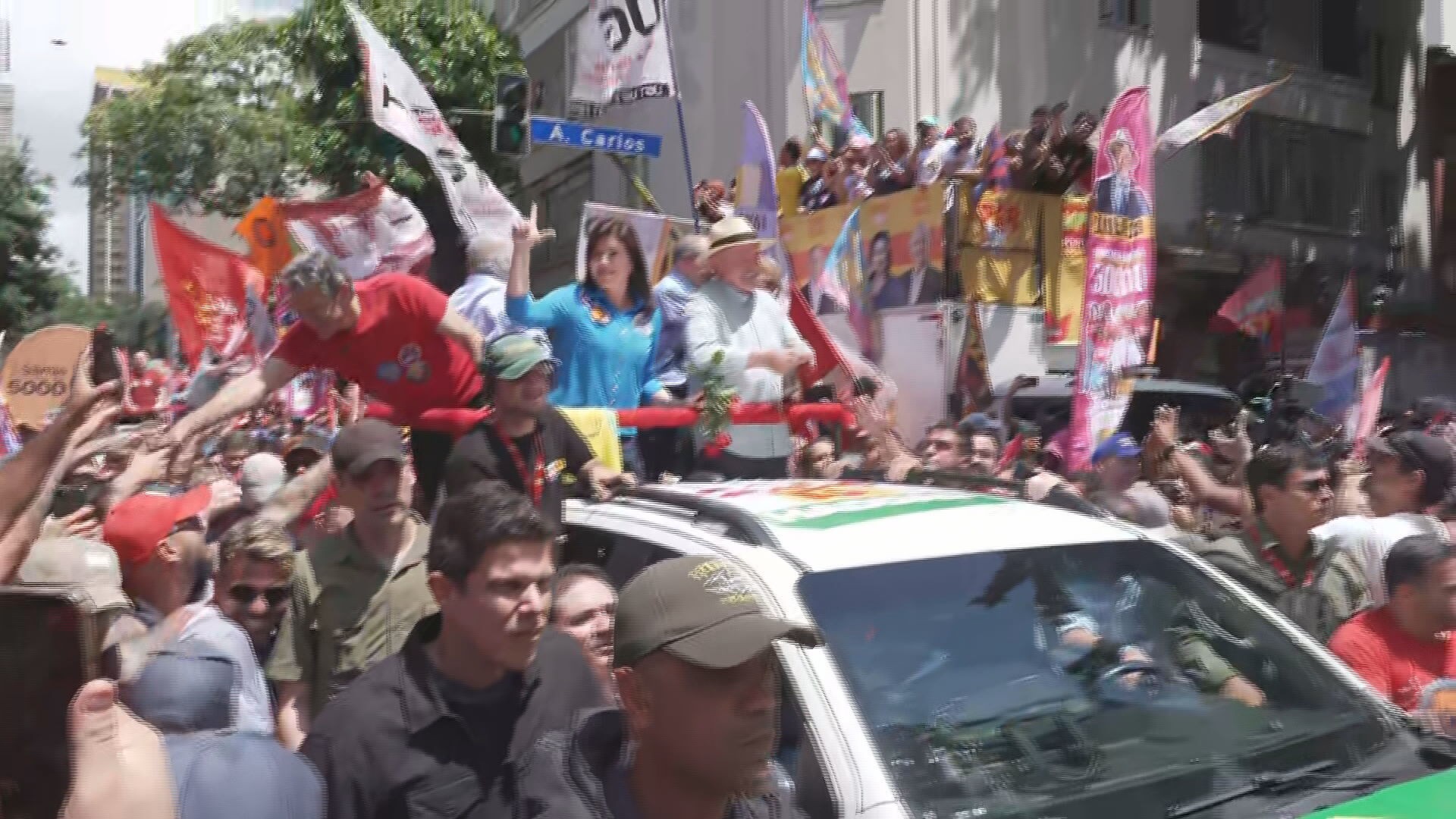 Ato de Lula e Haddad em SP tem atrito entre organização e PM após impasse sobre local da caminhada