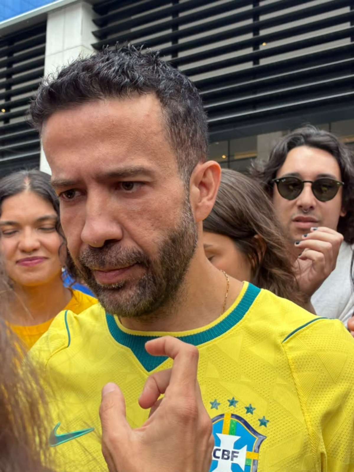 André Janones deixa UTI de hospital e diz que Lula 'não é obrigado a saber usar as redes sociais'