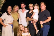 João Guilherme posa com a família na fazenda Talismã