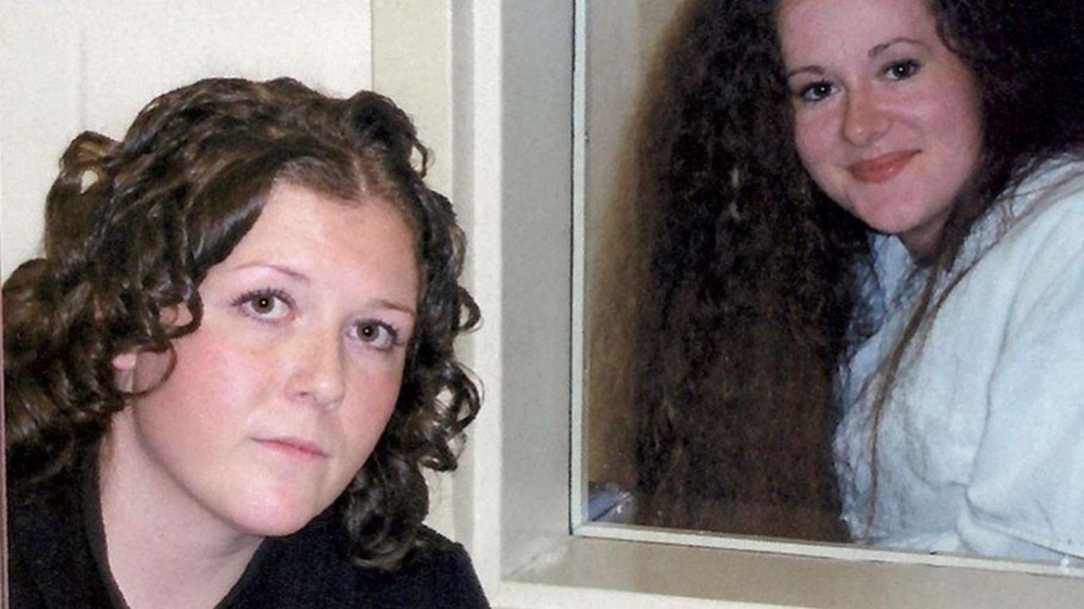 A jornalista Helen Roberts entrevistou Christa Pike, uma detenta do corredor da morte no Tennessee, há 20 anos