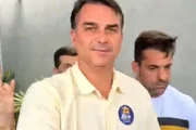 Alexandre Frota sobre Flávio Bolsonaro nos EUA: “Até acabar a gestão Trump”