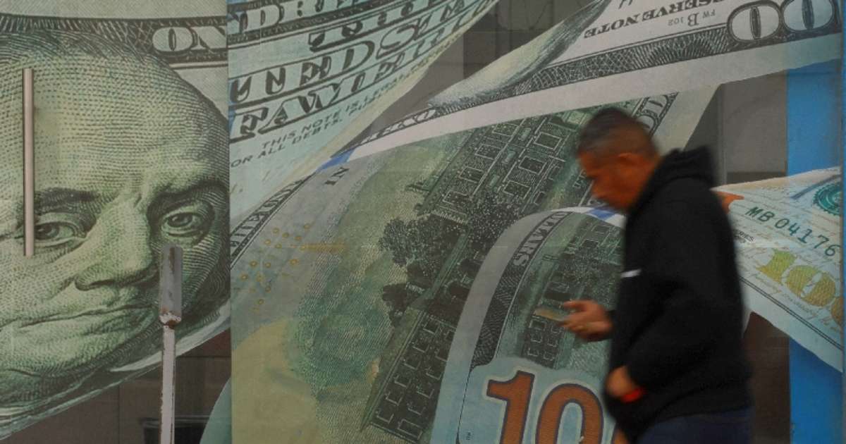 Queda do dólar e alta da Bolsa: entenda euforia do mercado com Flávio Bolsonaro à frente de Lula para disputa do 2º turno