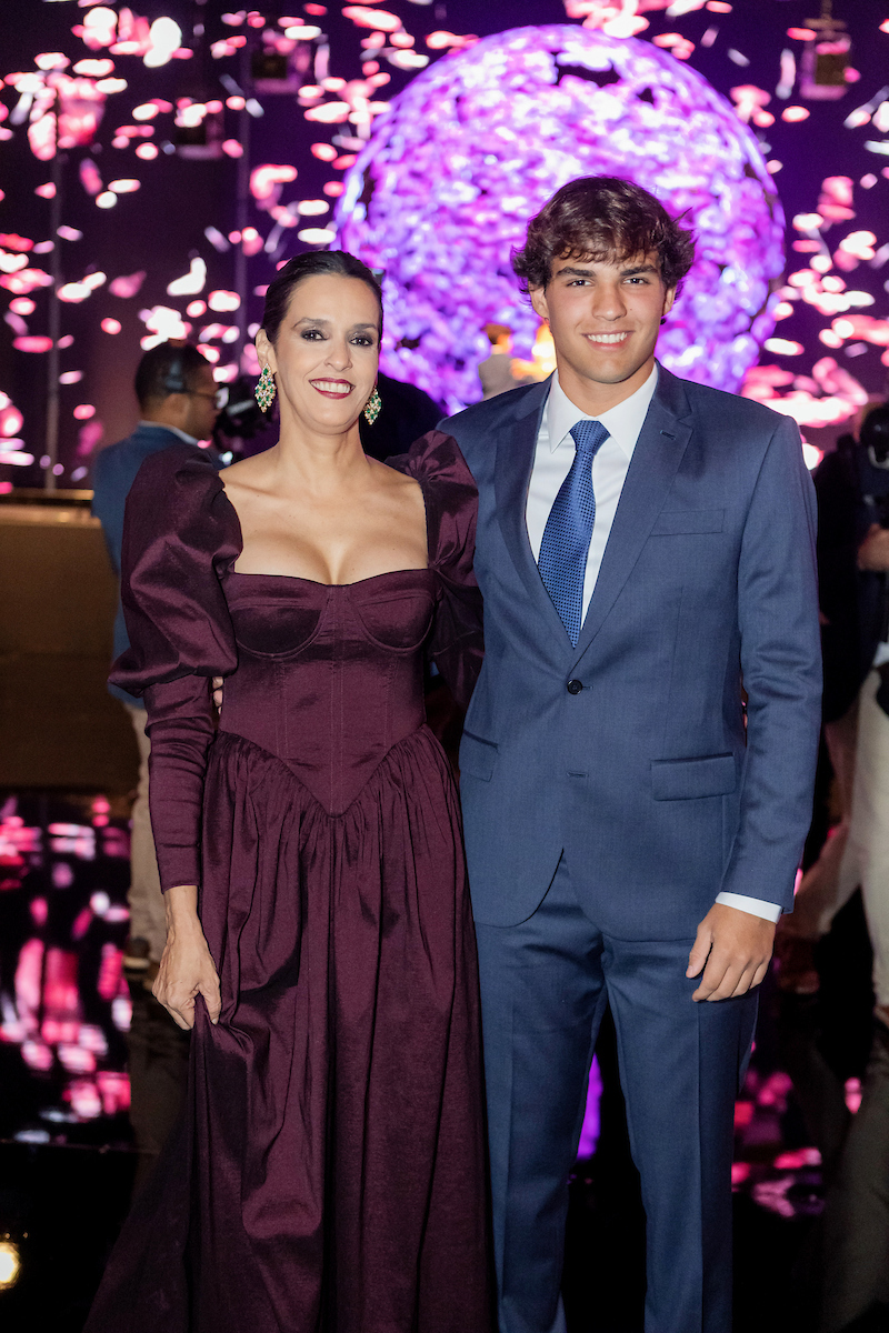 Marita Estevão Lira celebra 15 anos em festa com mais de 1,4 mil convidados